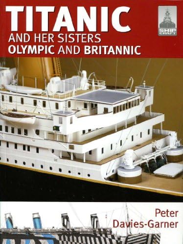 Amazon.com: Titanic: 9783789184154: Martin Jenkins & Brian Sanders